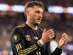 Mexico Predicted Lineup vs. Saudi Arabia: Will Santi Gimenez Return?