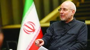 روزنامه شرق (1405/04/11): گروگان گیری روایت در ساختمان شیشه ای