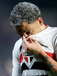 Luciano poupado? Dorival pode precisar se virar sem 'coringa' no clássico