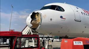 Avión de Iberia Aterriza de Emergencia en Madrid Tras Impacto con Buitre - Imagen principal del artículo