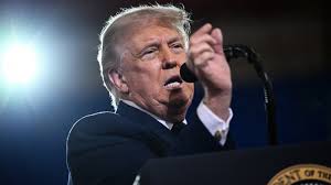 CNBC Daily Open: Trump takes the stage — without his longtime teleprompter operator