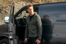 Justin Hartley talks about starring in ‘Tracker’ on CBS, playing Colter Shaw