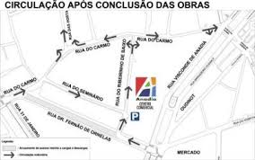 Acesso ao parque de estacionamento do Centro Comercial Anadia
