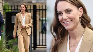 Kate Middleton resgata joia afetiva em homenagem aos filhos durante compromisso em Londres
