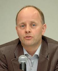 Professor Kristian Stokke Department of Sociology and Human Geography, University of Oslo - stokke