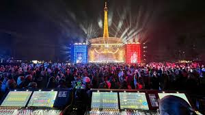 Lawo-Mischpulte im Rampenlicht beim Concert de Paris am Eiffelturm