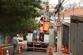 Justiça dá prazo de 12 horas para que Enel restabeleça energia em SP