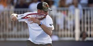 Etcheverry - Paul: Another three-set match for Tommy?