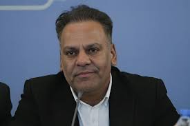 به برگزاری دیدار خیبر در ورزشگاه شهید نصیری زیاد امیدوار نیستم/ مردم یزد لایق یک ورزشگاه جدید و مدرن هستند