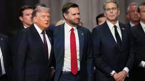 Trump pushes back on report telling donors to back Vance in 2028