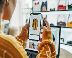 person using a smartphone to browse an ecommerce site resmi