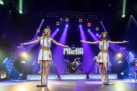 “Mania : le tribute ABBA qui promet une immersion totale au Grand Rex et une tournée événement en France”