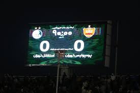 جدول رده‌بندی لیگ برتر بعد از تساوی استقلال و پرسپولیس در دربی
