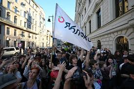 Russia Bars Anti-War Yabloko Party From Parliamentary Elections