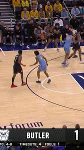 Nigel James Jr. goes up and HAMMERS fastbreak dunk, extending Marquette's lead over Butler