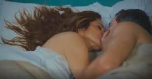 Coração Acelerado: Alaorzinho e Janete assumem romance e têm noite quente