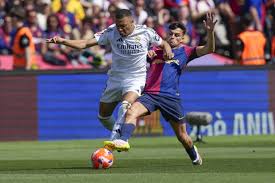 El clásico, el posible alirón y cuatro duelos directos por la permanencia