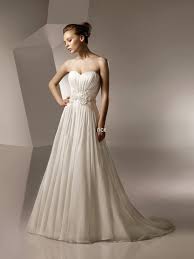 Resultado de imagem para vestido de noiva evasê