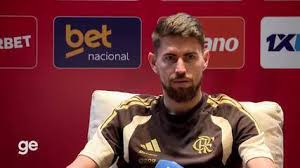 Jorginho admite surpresa com demissão de Filipe Luís e brinca: "O que é comum no Flamengo?"