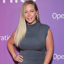 Kendra Wilkinson Reacts to Critics Saying She’s "Aging Poorly"