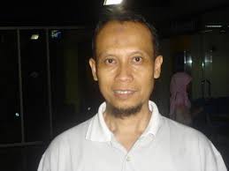 Heru Suhartanto was Born in Jakarta in 1961. Married and blessed with two beautiful daughters. His residence is in Ulujami area, South of Jakarta. Indonesia - hs1