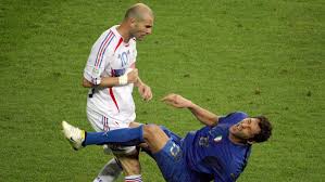 Vor Wiedersehen mit Italien: Zidane bereut seinen Kopfstoß nicht — Kicker