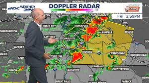 Strong storms ground flights, cause thousands of power outages in Charlotte