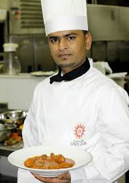 Potters Bar chef Kaysar Ahmed who works at Zeera - 992380168