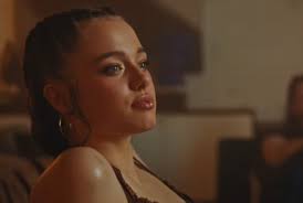 Shailene Jolie Stars in Da Young's K-pop Debut