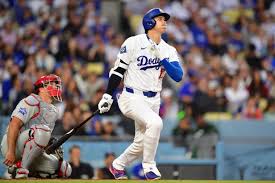 Ohtani Extends Double-Digit HR Streak to Six Seasons in Dodgers' 4-2 Win
