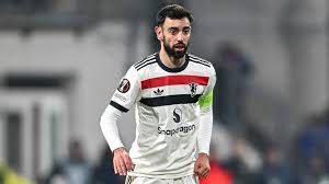 Bruno Fernandes hat-trick pushes Manchester United to 5-2 comeback win over Ipswich