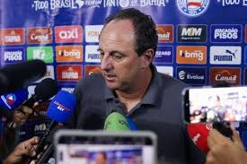 Rogério Ceni responde torcida do Bahia após cobrança: 'Time grande é assim'