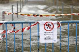 Madrid activa el plan de inundaciones ante un miércoles de lluvias intensas y tormentas con aviso naranja