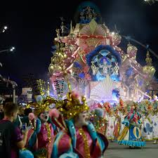 Rosas de Ouro, atual campeã do carnaval de SP, perde 0,5 ponto por não cumprir prazo