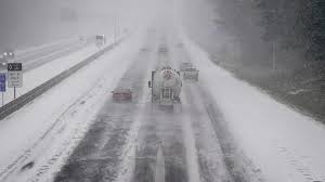 Heavy Snow Warning for 4 States as 18 Inches of Snow, 90 mph Winds Loom