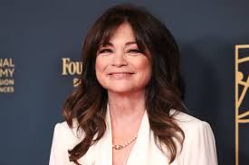 Valerie Bertinelli Celebrates 15 Months Alcohol-Free, Highlighting Mental Health Benefits