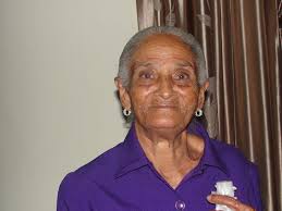 En la ciudad de Villa Tapia Salcedo Esperamos que cumplas muchos 82 años mas Dona Maria Cristina - 6a00d83451c46e69e2015433fd8f4b970c-800wi