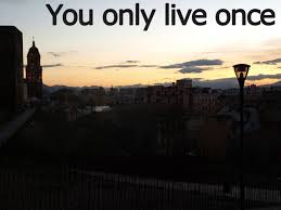 Bạn đang quyết định cuộc đời của chính bạn ngay lúc này.