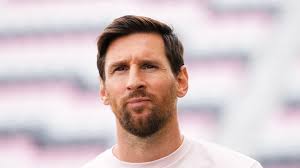 Eliminatorias Europeas: Italia al borde del repechaje, Cristiano Ronaldo expulsado y Francia al Mundial 2026