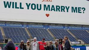 Guardians catcher Austin Hedges proposes after win against Balitmore