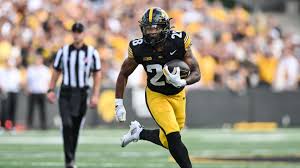 Oregon vs. Iowa: Betting Odds, Game Preview, and Kinnick Stadium's History