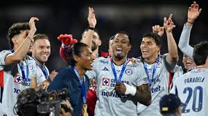 ¿Cómo Cruz Azul hizo del Olímpico Universitario su 'casa'?