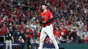 What fatigue? Williams fans 12, flirts with no-no 2 days after closing Game 4 — MLB.com