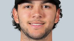 From White Sox Castoff to Pirates Gem: Jacob Gonzalez's Saturday Debut Could Be the Steal of the Year