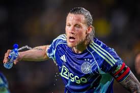 ‘Vlak voor Ajax-Utrecht groot drama voor Wout Weghorst’