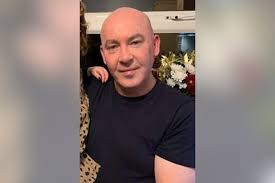 ¡Impactante! Profesor muere en campus: Comunidad en shock total