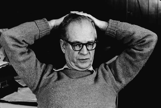 B.F. Skinner: Biography of the Influential Behaviorist