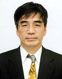 Kato Masao, (加藤正夫 Katō Masao, 15 March 1947 - 30 December 2004) was a Japanese 9-dan professional Go player known for his attacking play. - 000002