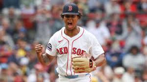 Red Sox Domina a los Yankees: Judge Lucha Contra el Pitcheo de Boston