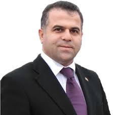 Safranbolu Belediye Başkanı Necdet Aksoy Kıranköy Sadri Artunç Caddesi üzerinde Y.K isimli bir kişinin saldırısına uğradı. - BASK-AKSOY